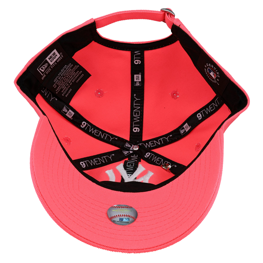 New York Yankees New Era 9Twenty Adjustable Hat (Pink Glow)