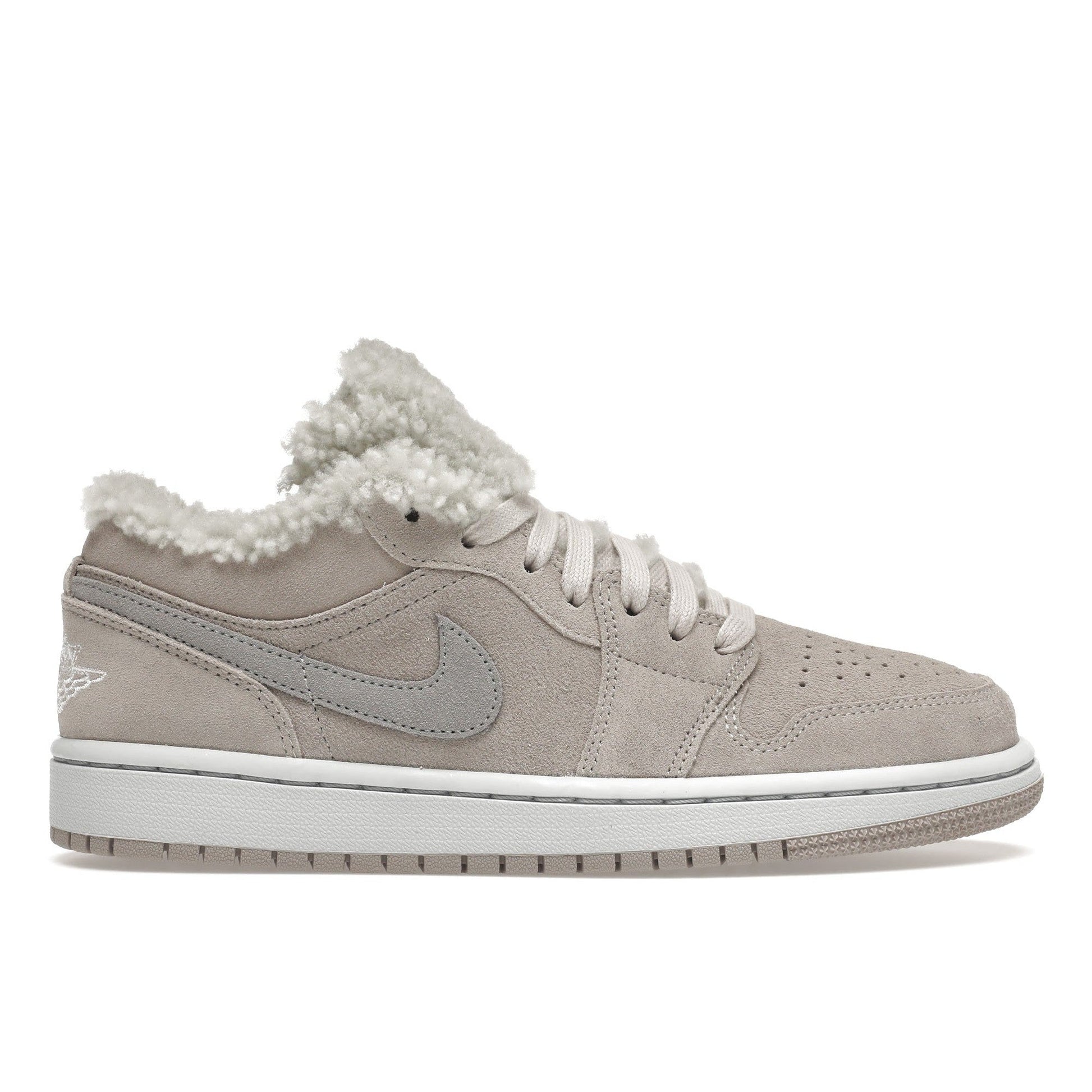 Jordan 1 Low SE Sherpa Fleece (W)