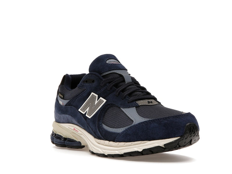 New Balance 2002R Gore-Tex Navy Arctic Grey