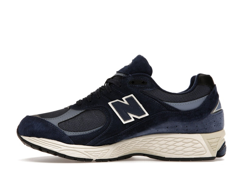 New Balance 2002R Gore-Tex Navy Arctic Grey