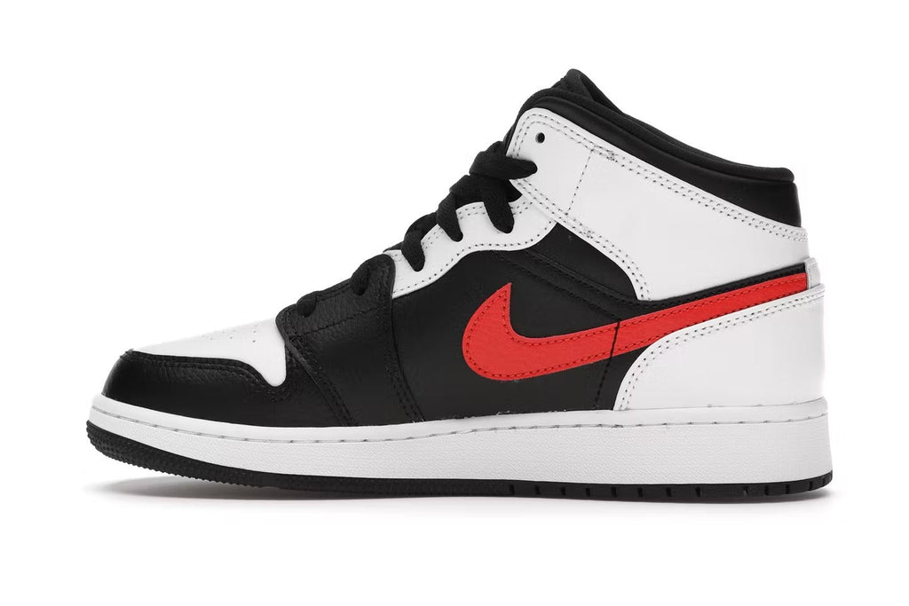 Air Jordan Retro 1 Mid "Chile Red" (GS)