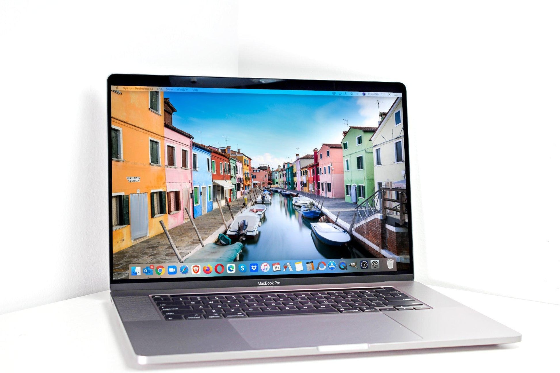 MacBook Pro (2019) 16-inch - 2.4GHz i9 - 5500M - Up to 64GB RAM 8TB SSD Space Gray (Configurable)