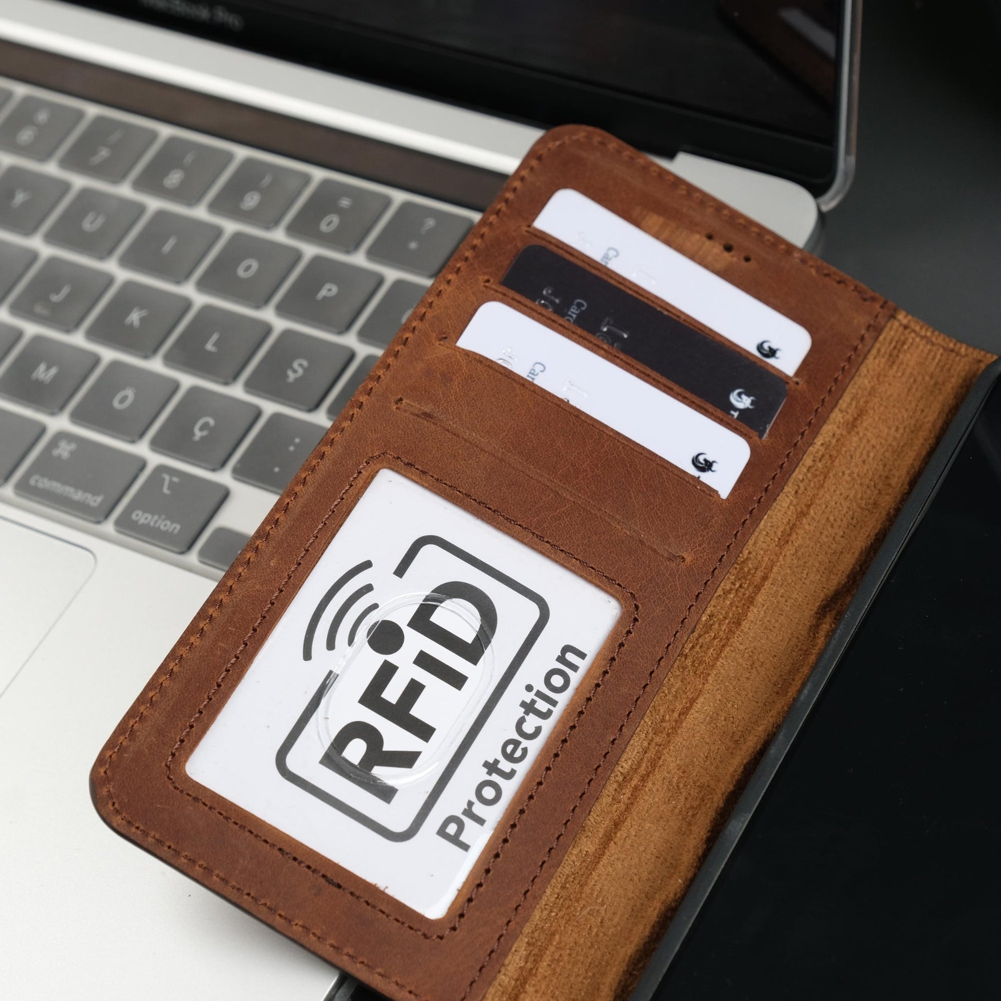 Leather Samsung Galaxy S25 Wallet Case | Buffalo