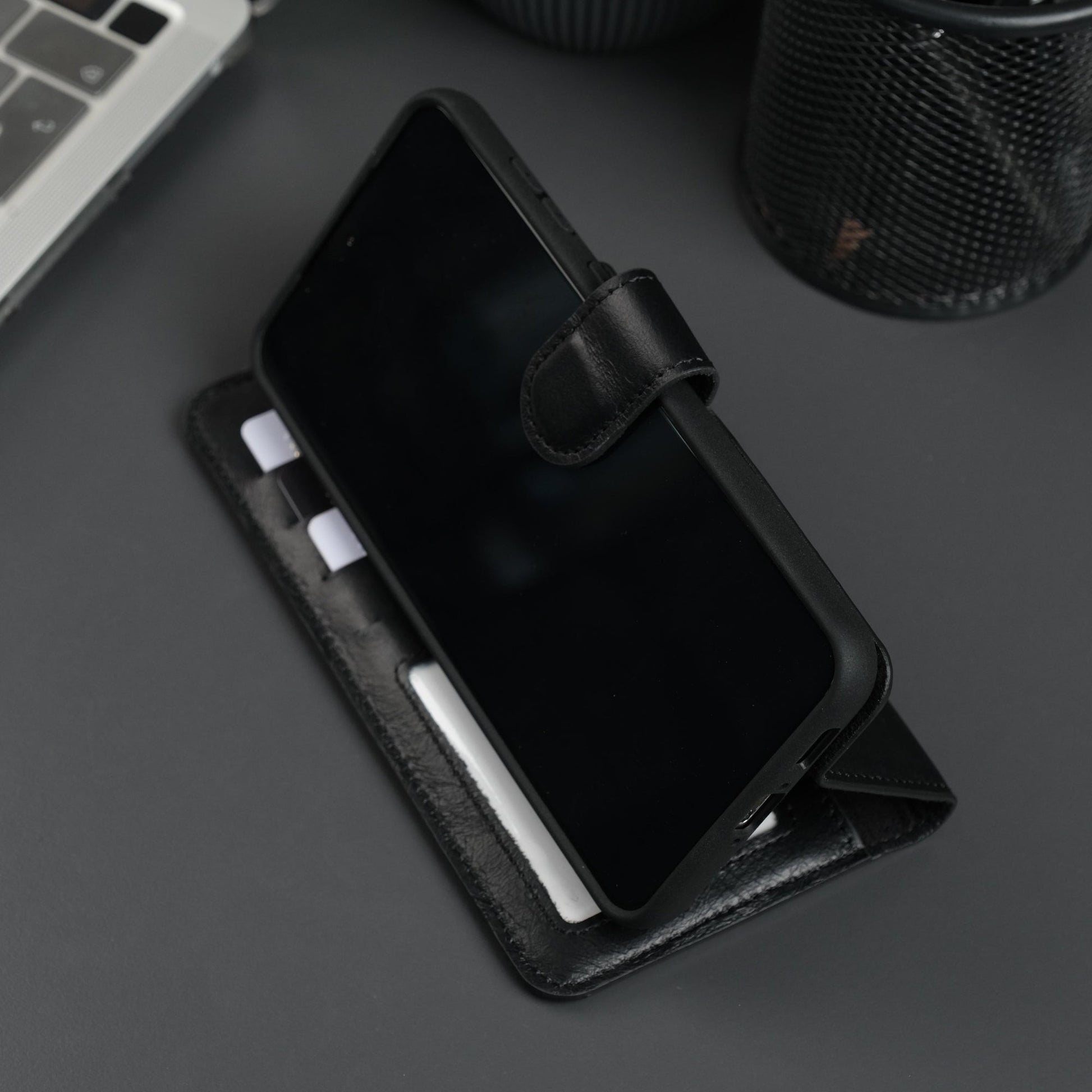 Leather Samsung Galaxy S25 Wallet Case | Buffalo