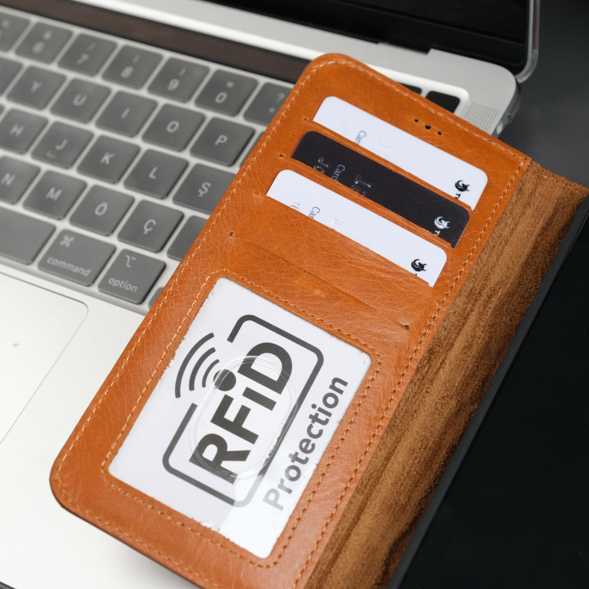 Leather Samsung Galaxy S25 Wallet Case | Buffalo