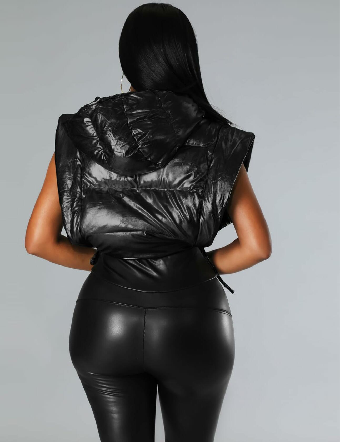 Kissonic Womens Metallic Cropped Puffer Vest Sleeveless Black Size M