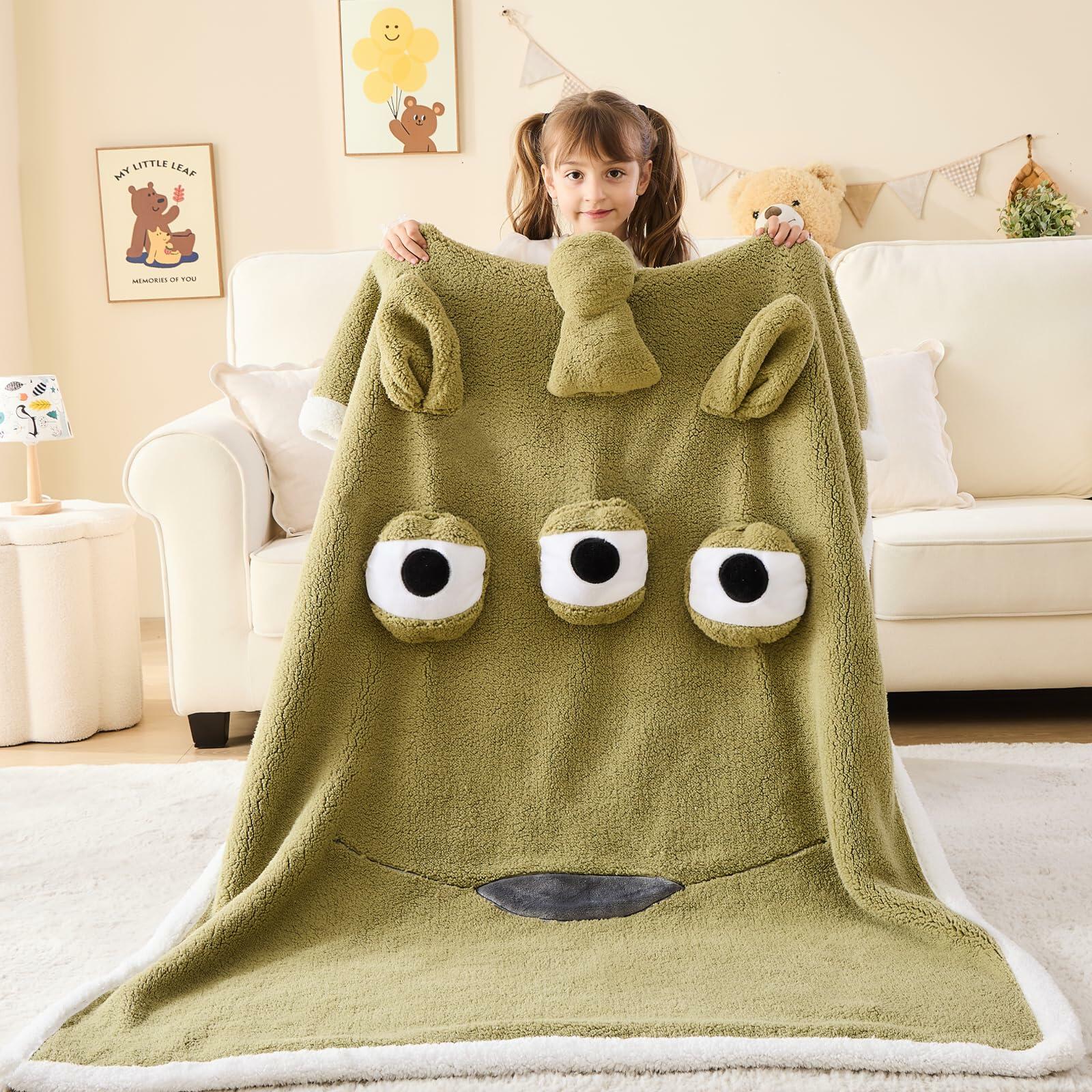 [Like New] NEWCOSPLAY Pikachu Sherpa Fleece Throw Blanket Plush Throw 50x60 Yellow