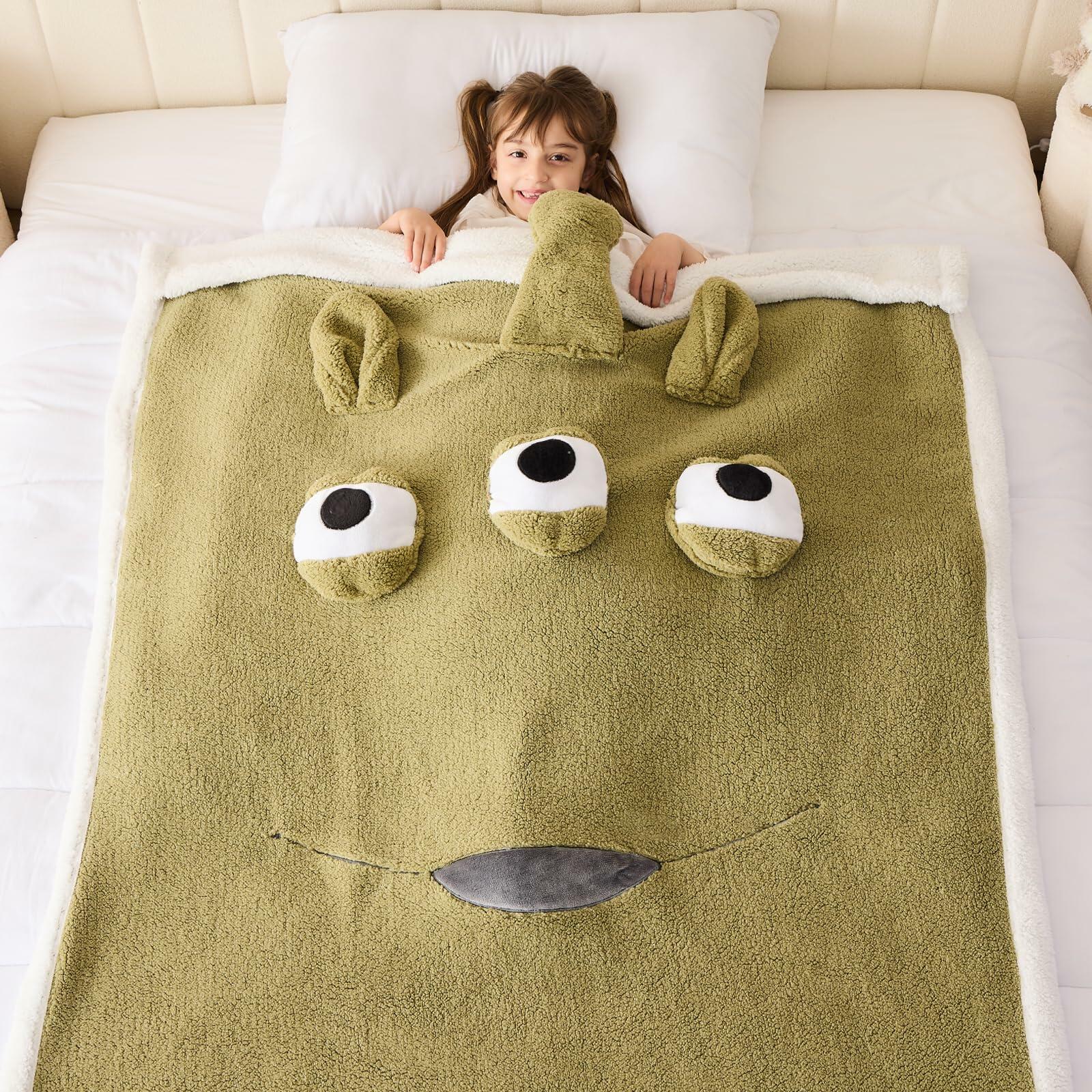 [Like New] NEWCOSPLAY Pikachu Sherpa Fleece Throw Blanket Plush Throw 50x60 Yellow