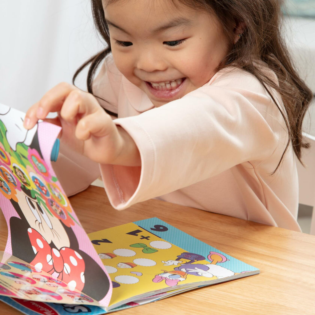 Melissa & Doug Sticker Wow 24-Page Activity Pad Disney Minnie Mouse 300 Stickers