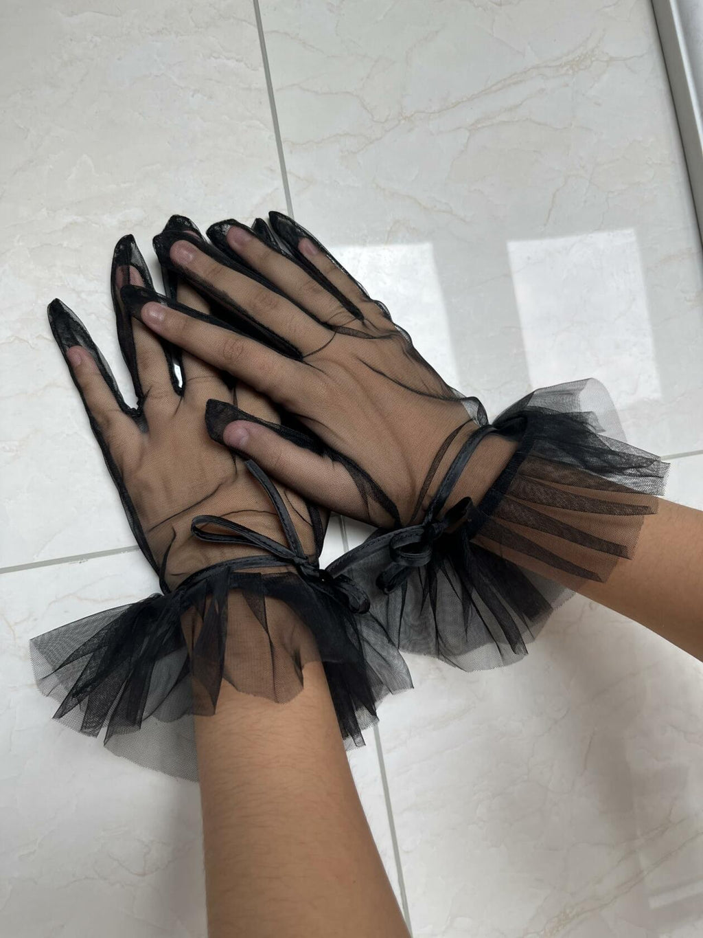 Women’s Ruffled Bow Mesh Wrist Gloves Tea Party Wedding Black