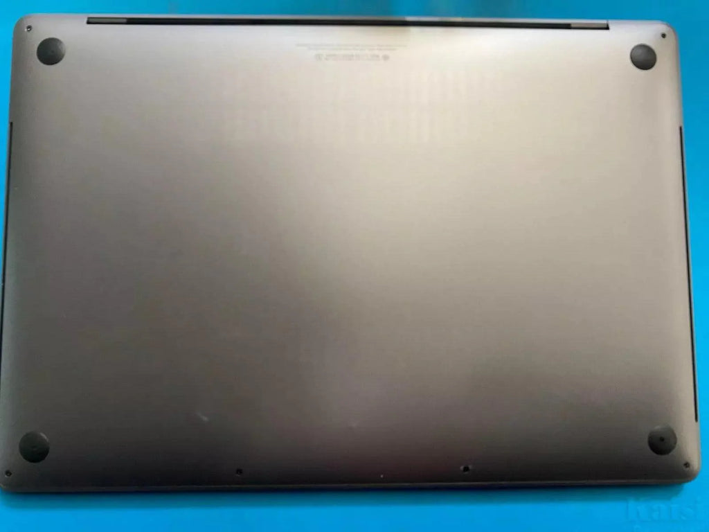 2019 Apple MacBook Pro 16-inch i7 2.6GHz – 16GB RAM 512GB SSD AMD 5300M Japanese Keyboard
