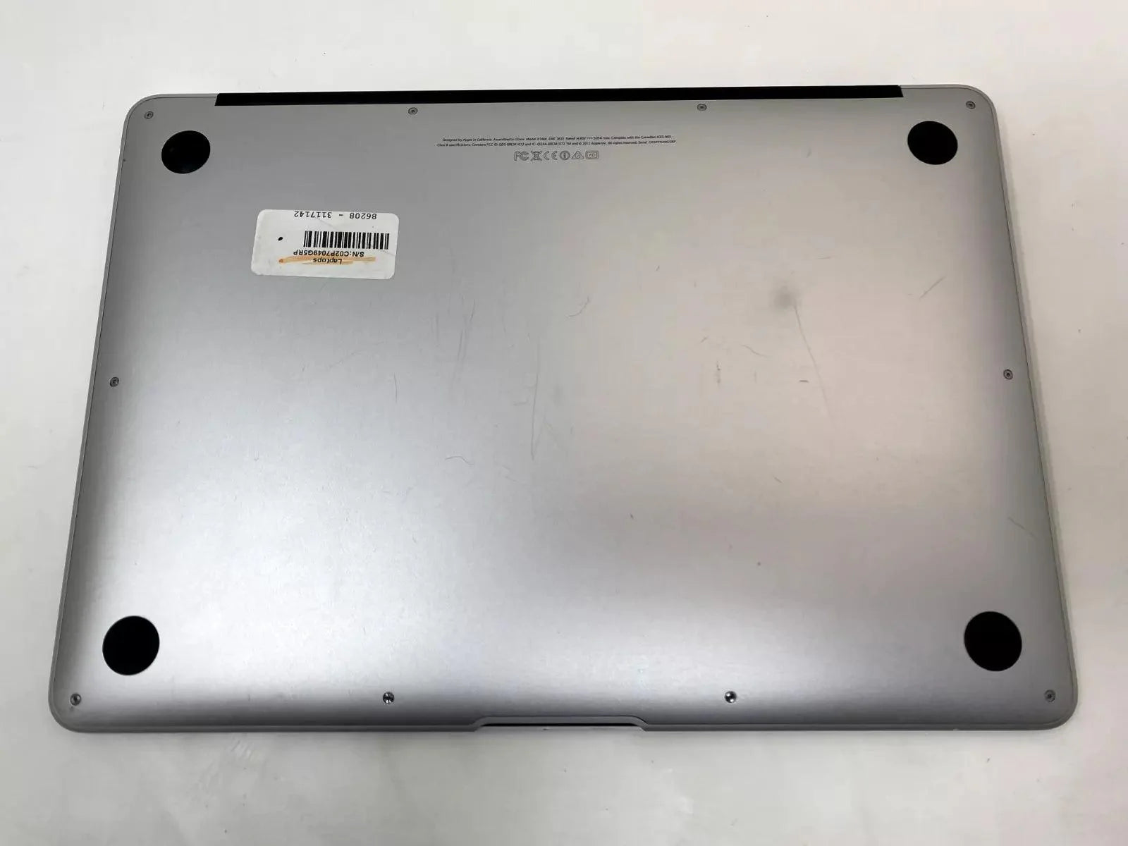 2014 Apple MacBook Air 13-inch i5 1.4GHz – 8GB RAM 256GB SSD Silver