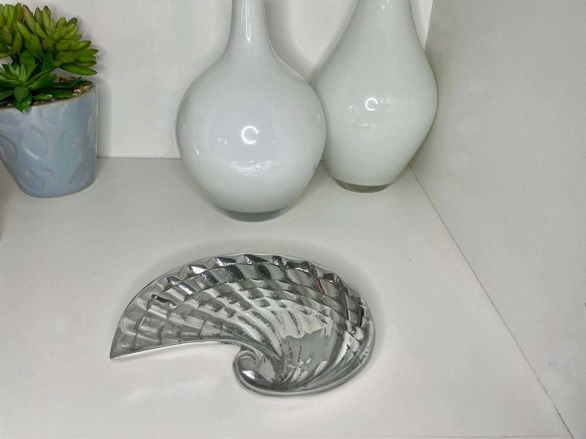 Seashell Soap Dish - Hand-Cast Ceramic Beach Jewelry Dish, Eco-Friendly