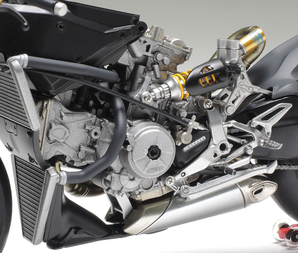 Tamiya 1/12 Ducati 1199 Panigale S Motorcycle Plastic Model Kit