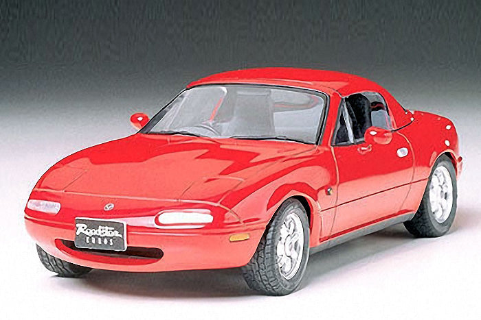 Tamiya 1/24 Mazda Eunos Roadster Plastic Model Kit