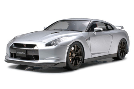 Tamiya 1/24 Nissan GTR Plastic Model Kit