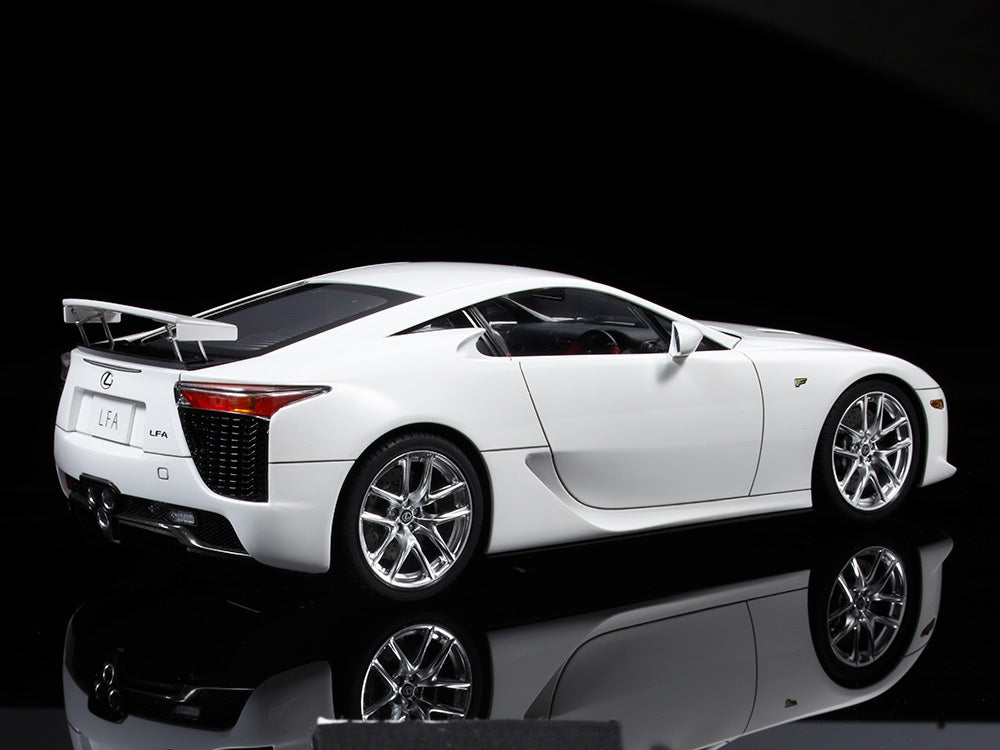 Tamiya 1/24 Lexus LFA Plastic Model Kit