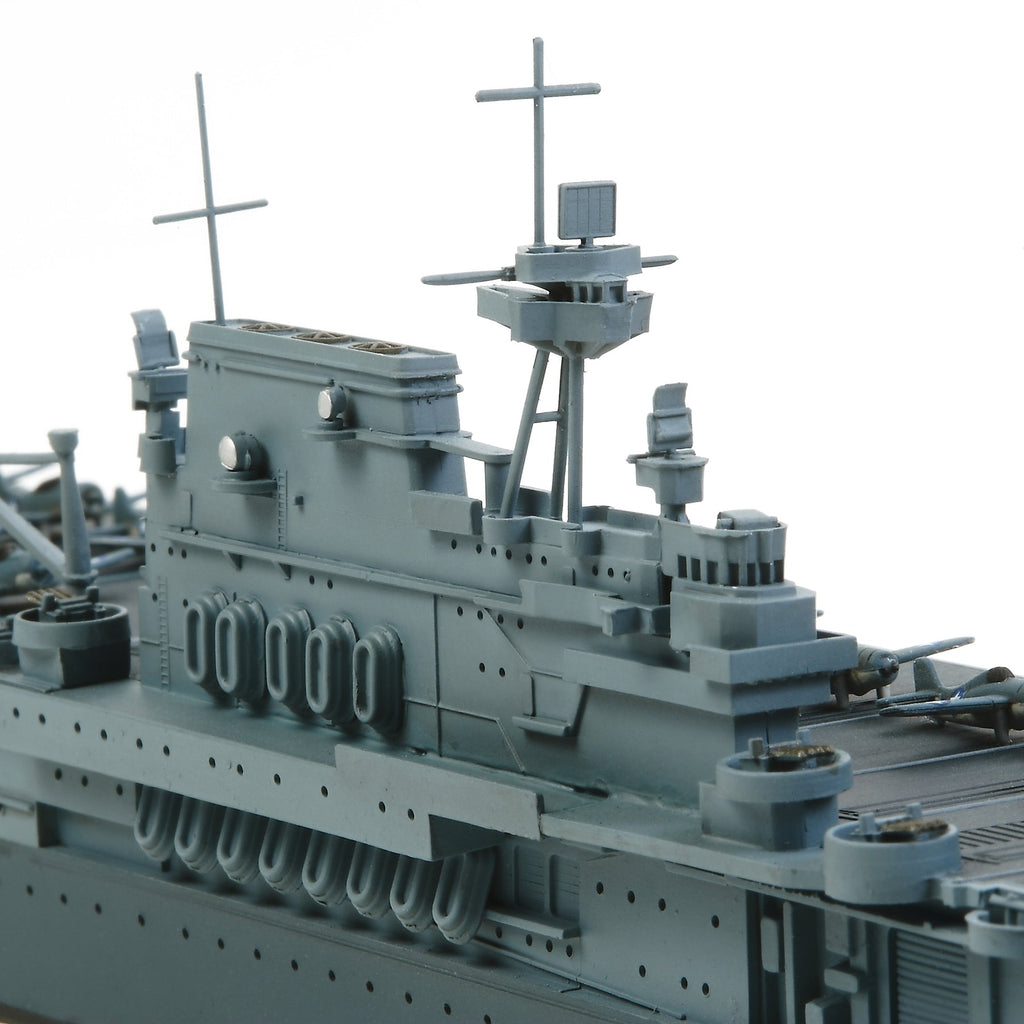Tamiya 1/700 US Aircraft Carrier Yorktown Plastic Model Kit