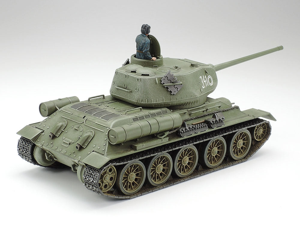 Tamiya Russian Medium Tank T34/85 Plastic Model Kit