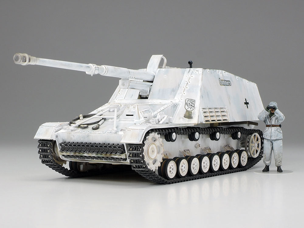 Tamiya 1/48 German Self-Propelled Heavy Anti-Tank Gun Nashorn Plastic Model Kit