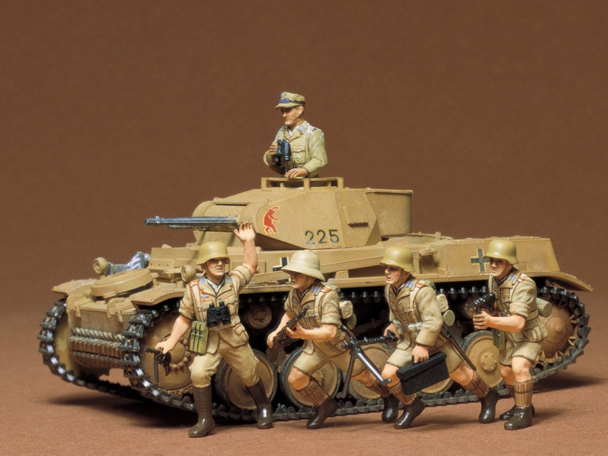 Tamiya 1/35 German Pzkpfw II Plastic Model Kit