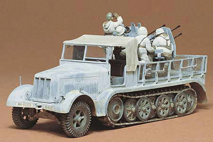 Tamiya 1/35 German 8T Half Track Sdkfz 7/1 Plastic Model Kit