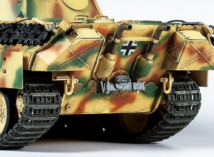 Tamiya 1/35 German Panther AUSF.D Tank Plastic Model Kit
