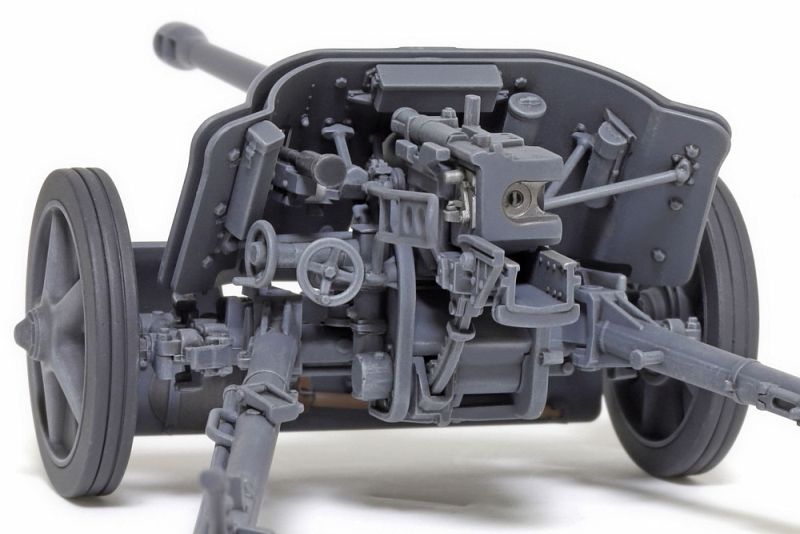 Tamiya 1/35 German Anti-Tank Gun Pak38 Scale Model 35392