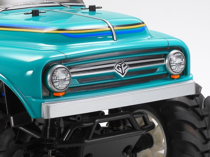 Tamiya RC Squash Van, GF-02 Green/White Painted Body 47497