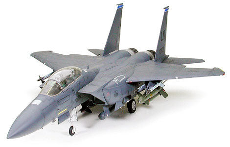 Tamiya 1/32 F15E Strike Eagle Aircraft with Bunker Buster TAM60312
