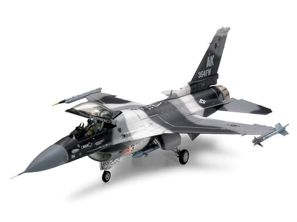 Tamiya 1/48 F-16C/N Plastic Model Airplane Kit Aggressor/Adversary