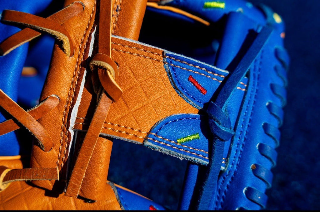 Youth Ball Glove - Ice Cream glove (Blue Razberry)